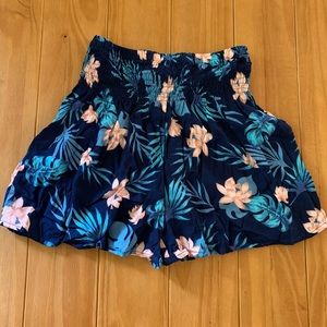 Lotus and Luna “Kona” Shorts. Size: S/M. Color: Navy/Floral Pattern